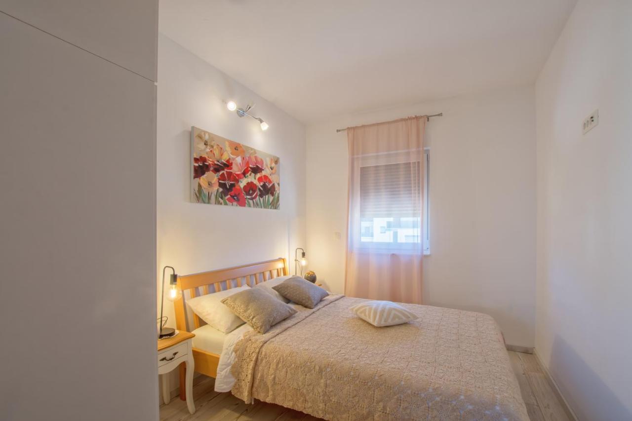 Judita Trogir Exterior photo