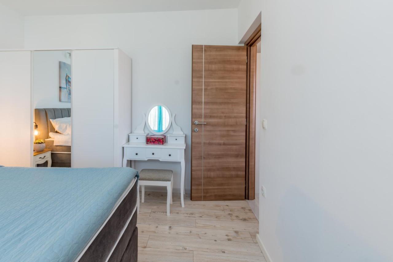 Judita Trogir Exterior photo