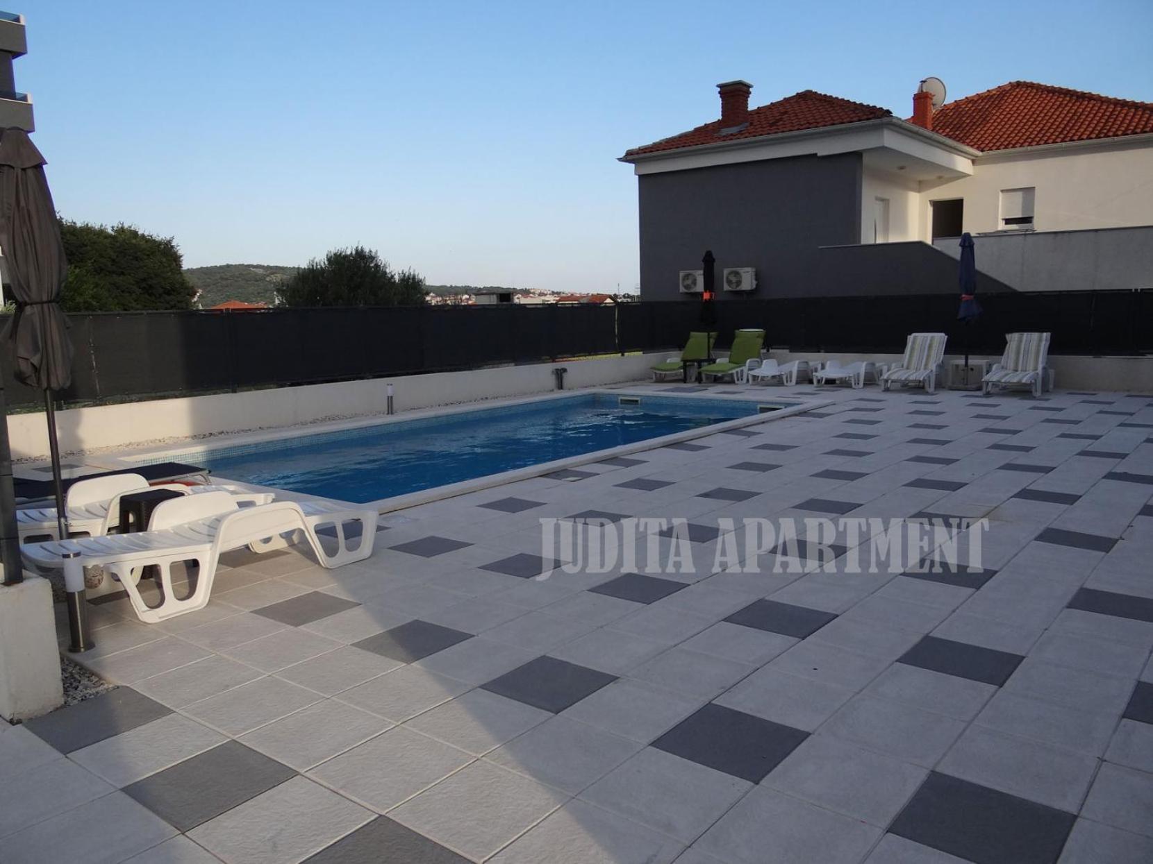 Judita Trogir Exterior photo